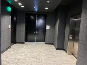 5009 Roswell Rd, Atlanta, GA for lease Interior Photo- Image 2 of 5