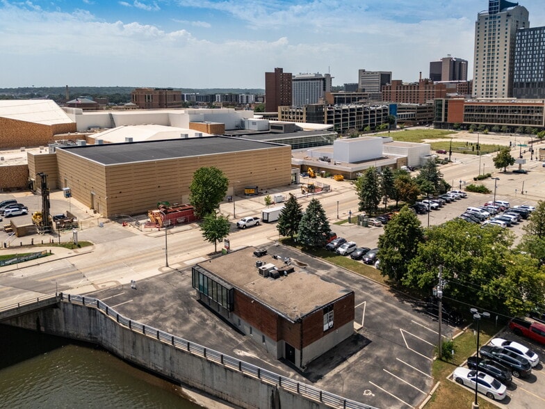 307 E Center St, Rochester, MN for sale - Building Photo - Image 3 of 60
