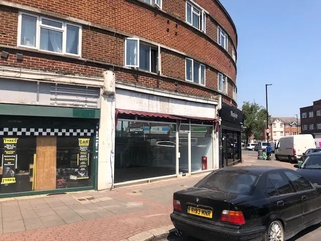 1-23 Medway Para, Greenford for sale - Building Photo - Image 1 of 1