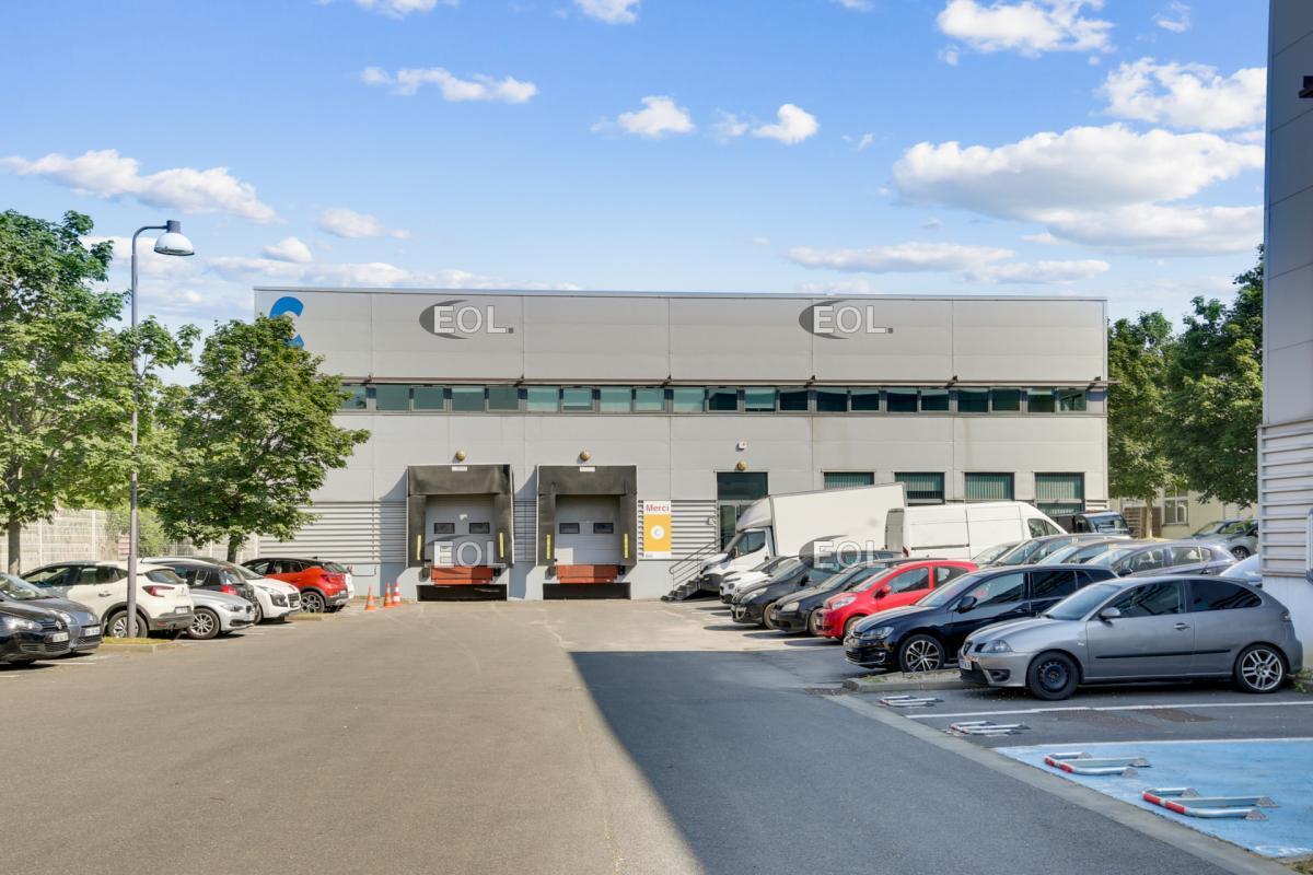 Industrial in Ivry-sur-Seine for lease Building Photo- Image 1 of 3