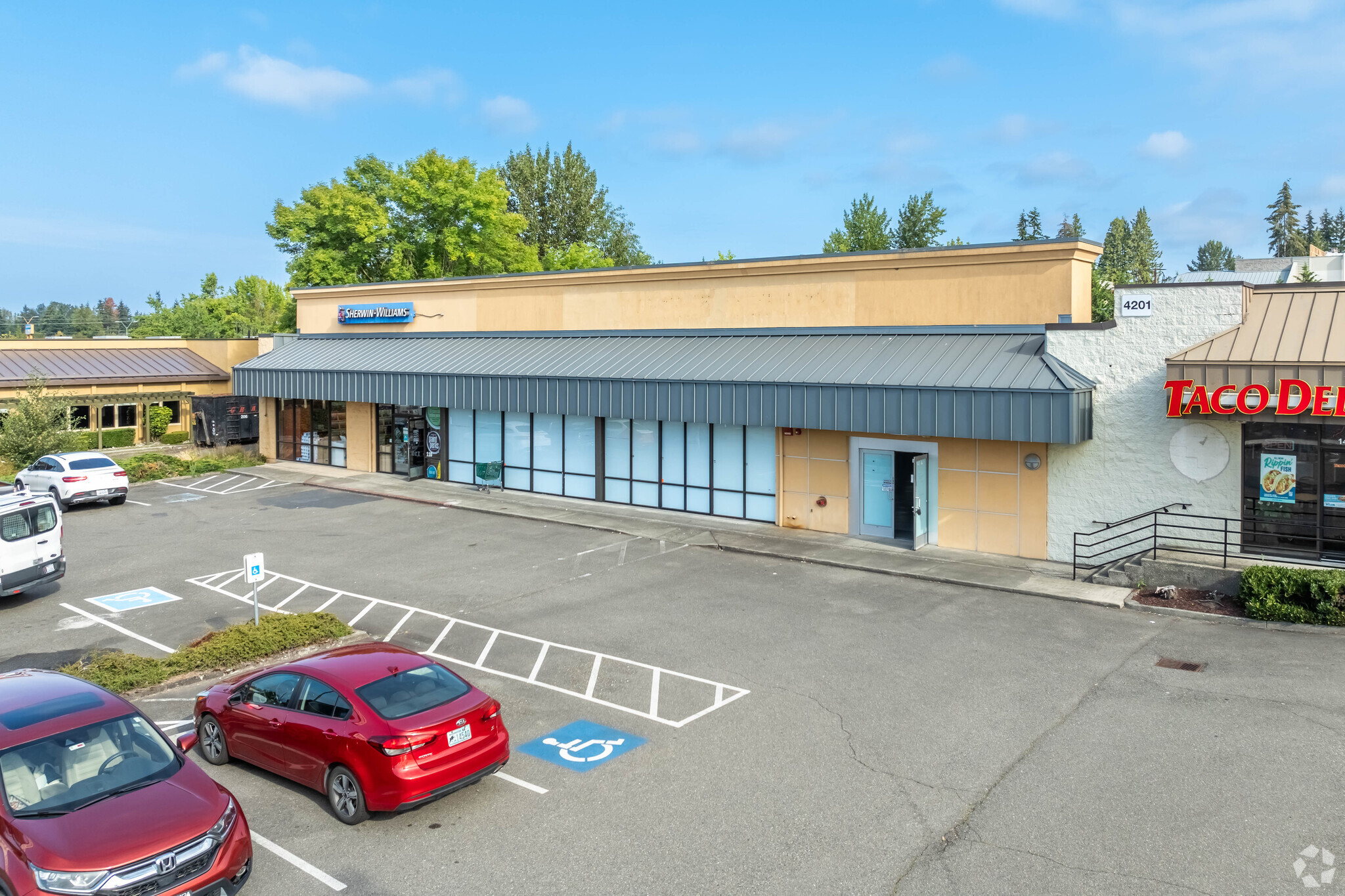 4201 196th St SW, Lynnwood, WA for lease Building Photo- Image 1 of 8