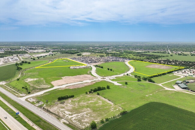 More details for Two-Parcel Asset Primed w/ Master Plans – Land for Sale, Cleburne, TX