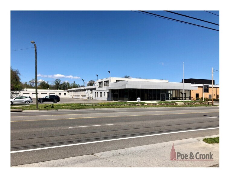 2743 Franklin Rd SW, Roanoke, VA for sale - Building Photo - Image 1 of 1