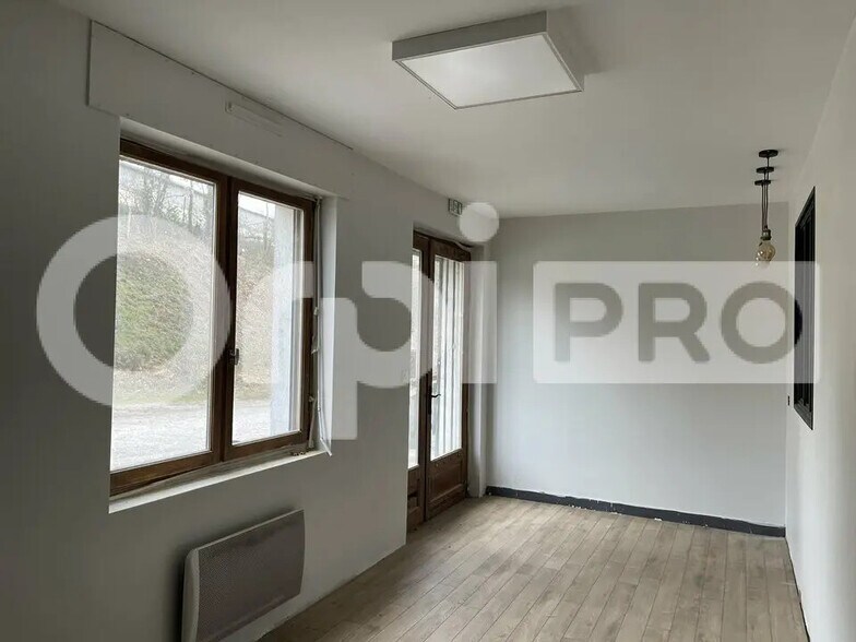 Office in Limoges for lease - Interior Photo - Image 2 of 5