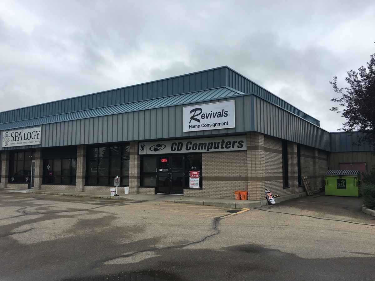 16 McLeod Ave, Spruce Grove, AB T7X 2H8