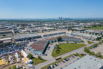 2219 35th Ave NE, Calgary, AB - AERIAL  map view
