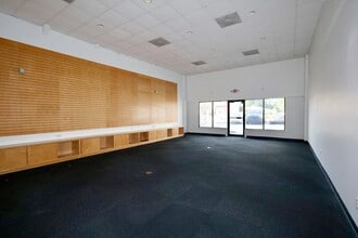 217 Eisenhower Dr, Savannah, GA for lease Interior Photo- Image 1 of 1