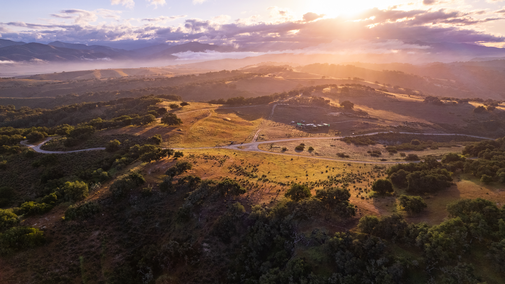 27 Long Canyon, Santa Maria, CA for sale - Primary Photo - Image 1 of 38