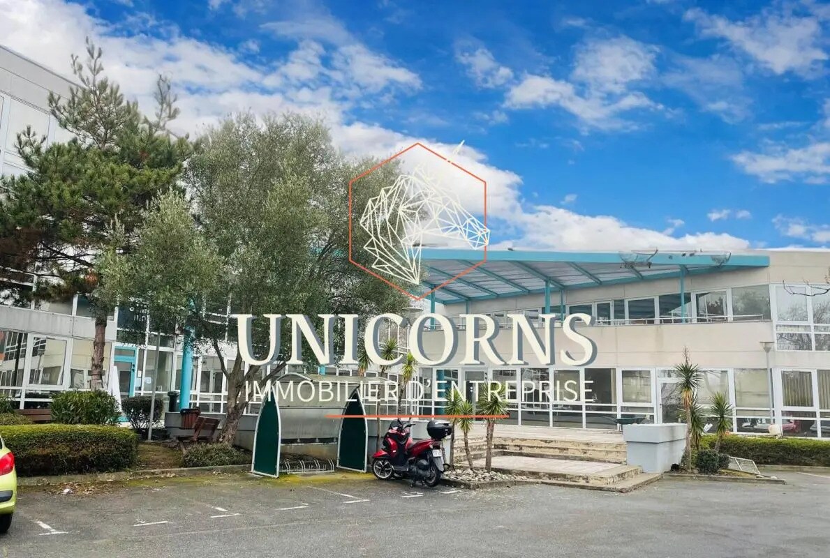 Office in Labège for lease Building Photo- Image 1 of 11