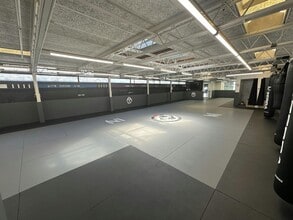 Crondall Rd, Farnham for lease Interior Photo- Image 2 of 4