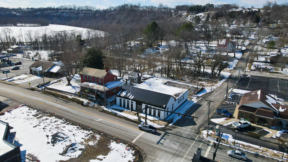 201 S Main St, Greensburg, KY for sale - Building Photo - Image 3 of 11