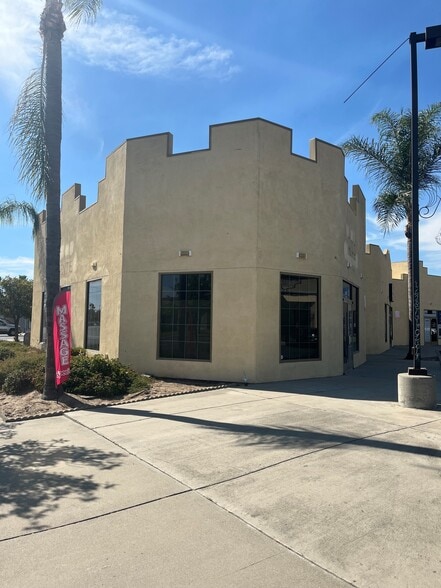 219-227 W Canal Dr, Turlock, CA for lease - Building Photo - Image 1 of 7