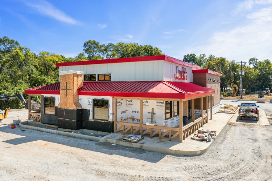 1412 Jerry Clower Blvd, Yazoo City, MS for sale - Building Photo - Image 3 of 5