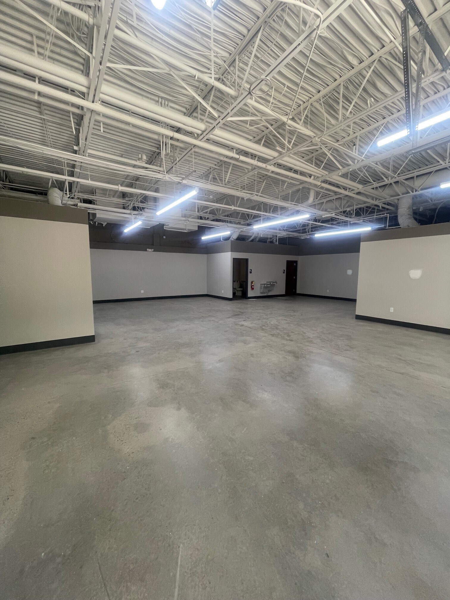 13000 Deerfield Pky, Alpharetta, GA for lease Interior Photo- Image 1 of 4