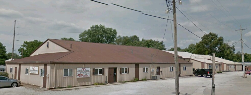 415 E Walnut St, Chatham, IL for sale - Building Photo - Image 1 of 1