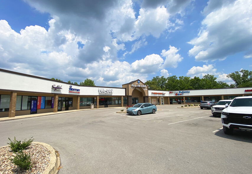 6439 Bardstown Rd, Louisville, KY for lease - Building Photo - Image 2 of 7