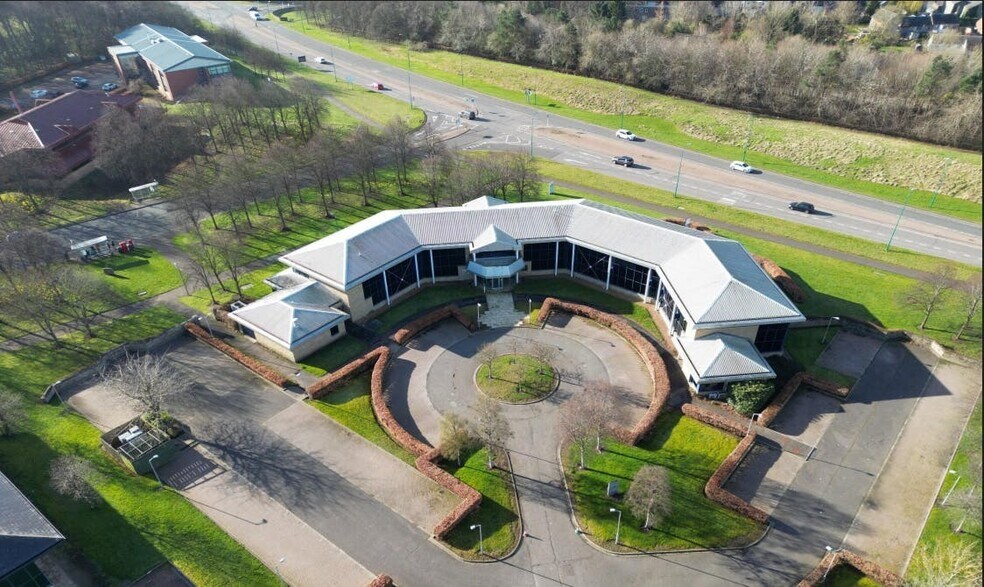 9 Luna Pl, Dundee for lease - Building Photo - Image 1 of 3