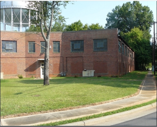 411 N Park Ave, Burlington, NC for lease - Primary Photo - Image 1 of 6