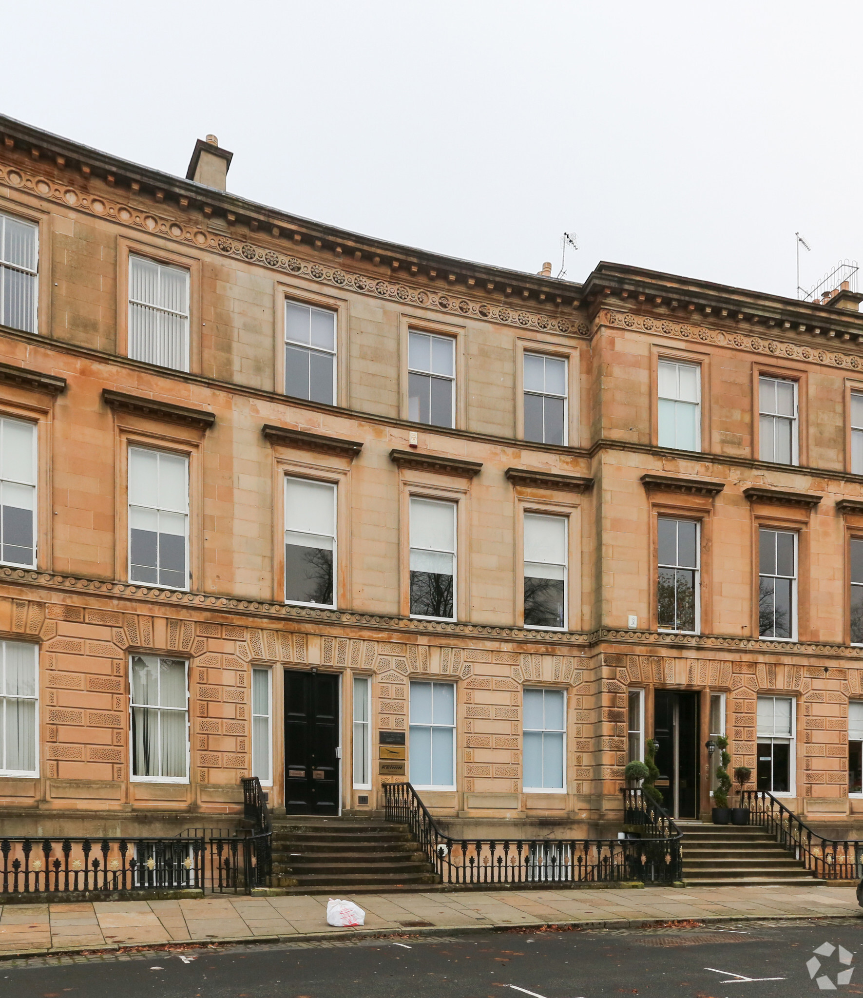 11 Park Circ, Glasgow for lease Primary Photo- Image 1 of 4