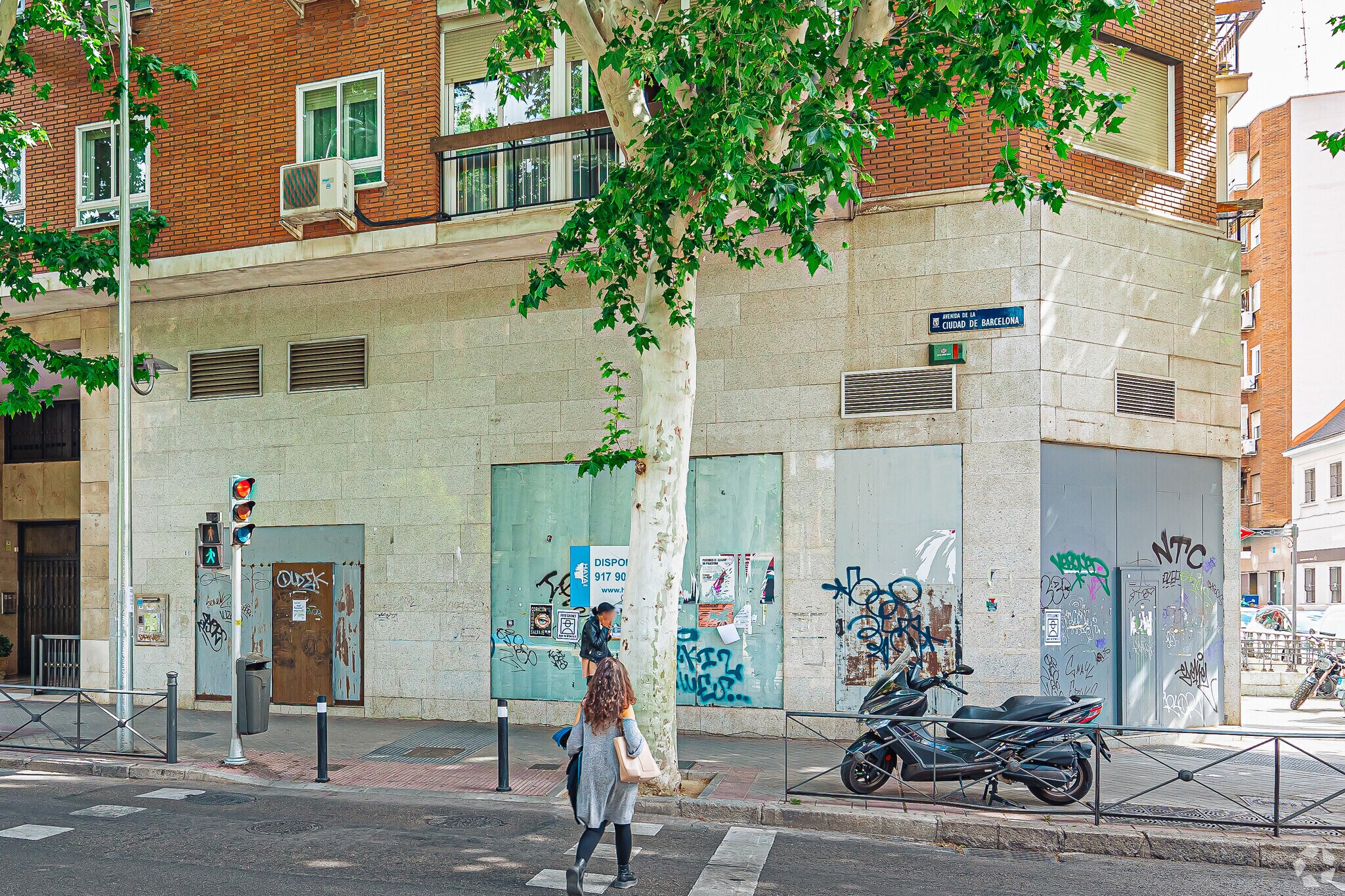 Avenida de la Ciudad de Barcelona, 59, Madrid, Madrid for sale Building Photo- Image 1 of 1