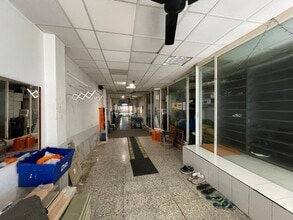 Retail in Badalona, Barcelona for lease Interior Photo- Image 2 of 5