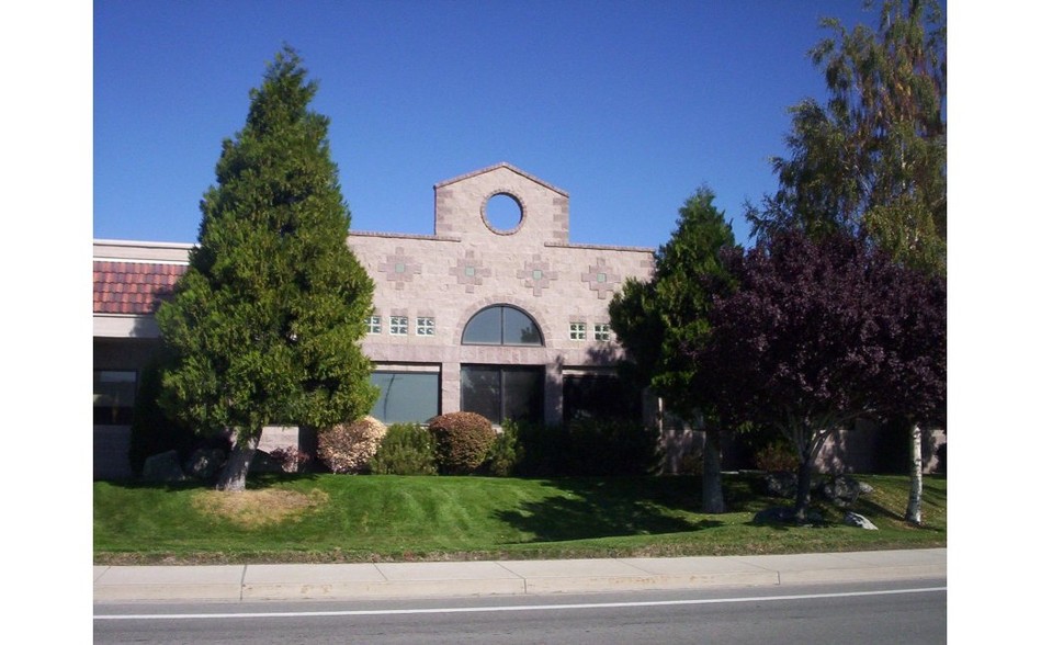 1550 E College Pky, Carson City, NV for sale - Building Photo - Image 2 of 8