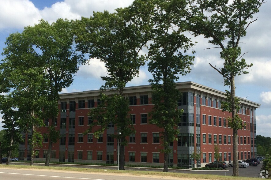 100 Crowley Dr, Marlborough, MA for lease - Building Photo - Image 3 of 10