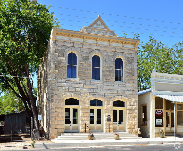 725 High St, Comfort, TX for lease - Primary Photo - Image 1 of 2