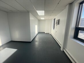 43-49 10th St, Long Island City, NY for lease Building Photo- Image 1 of 1