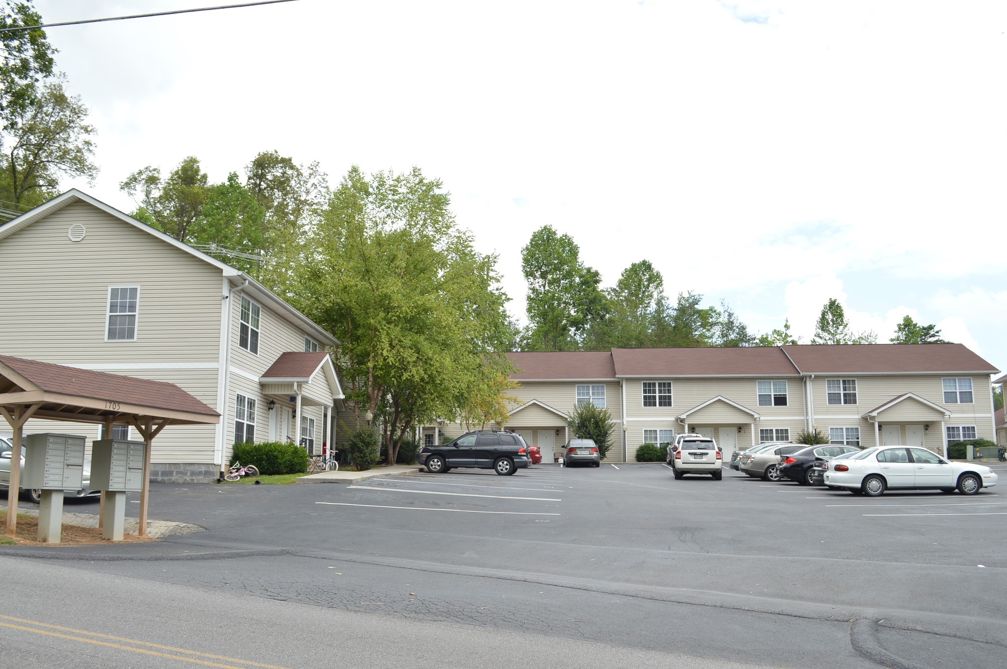 1705 Ogle Rd, Gatlinburg, TN for sale Primary Photo- Image 1 of 1