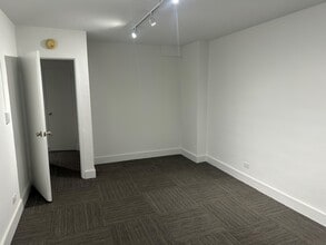 220 E 54th St, New York, NY for lease Interior Photo- Image 2 of 3