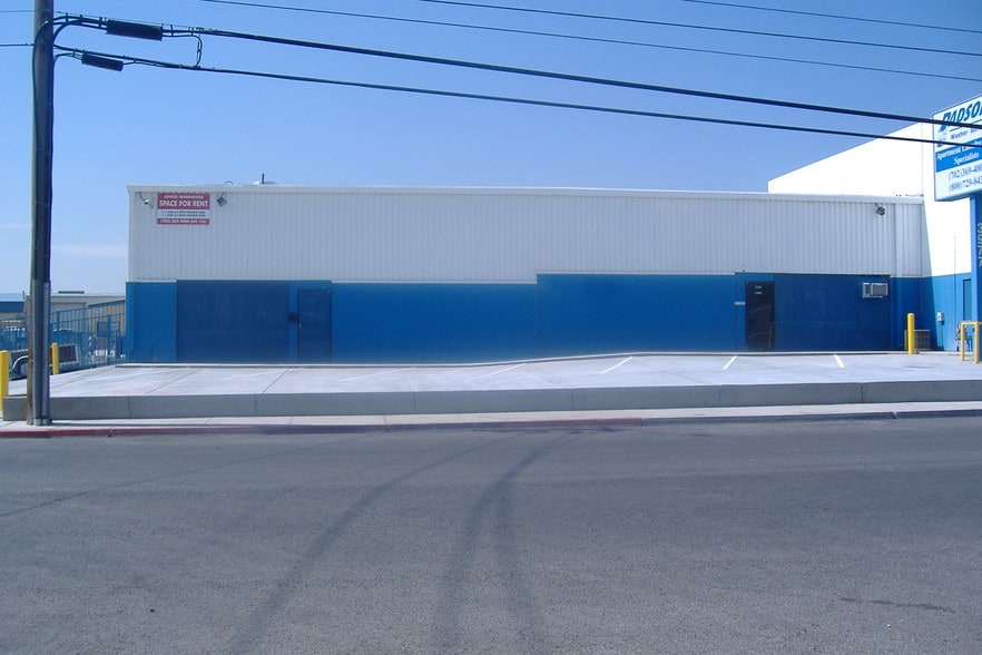 3977 W Oquendo Rd, Las Vegas, NV for lease - Building Photo - Image 1 of 9