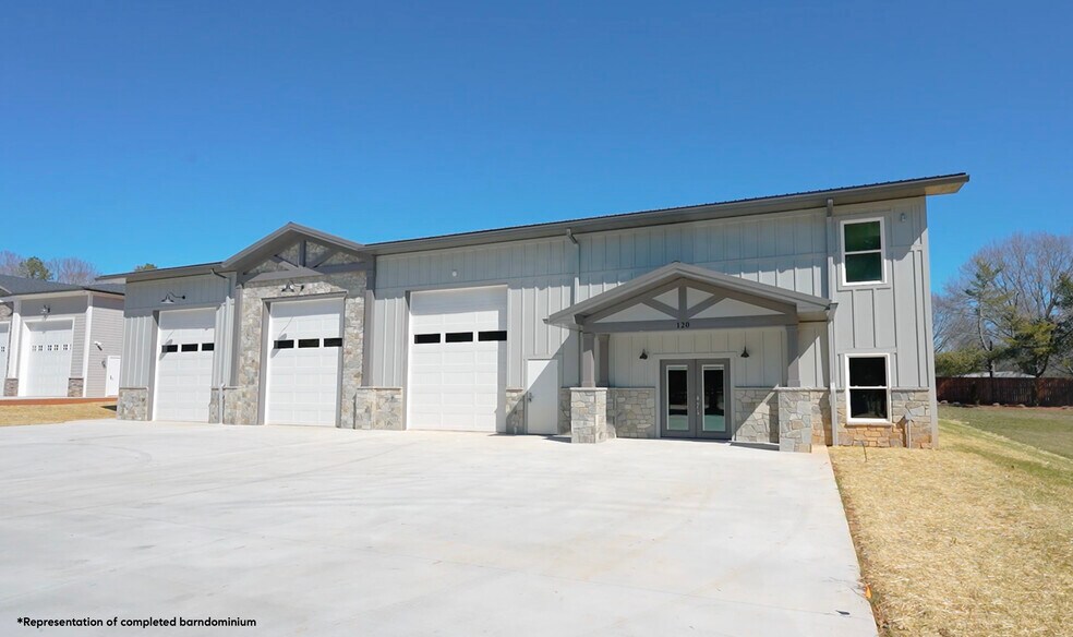 1253 Brawley School, Mooresville, NC 28117