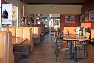 996 Steele Ln, Santa Rosa, CA for lease Interior Photo- Image 1 of 9