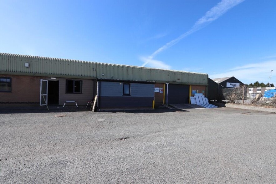 Pennygillam Way, Launceston for lease - Primary Photo - Image 1 of 5