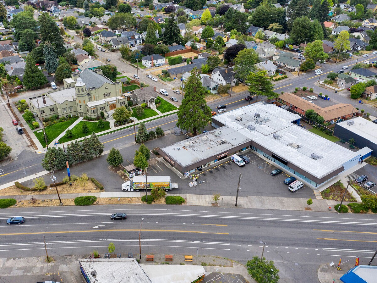 6144 SE Foster Rd, Portland, OR 97206