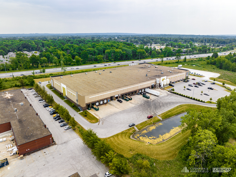 17450 Engle Lake Dr, Middleburg Heights, OH for lease - Aerial - Image 2 of 3