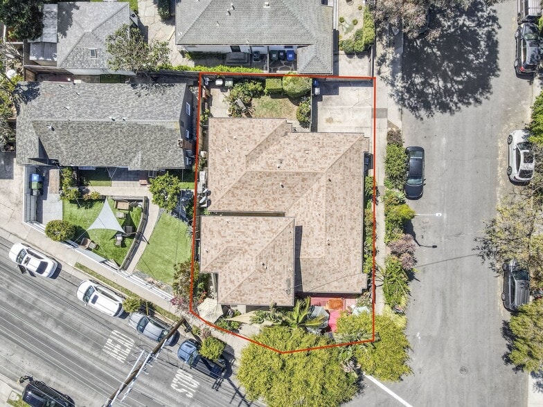 2045 Penmar Ave, Venice, CA for sale - Building Photo - Image 2 of 35