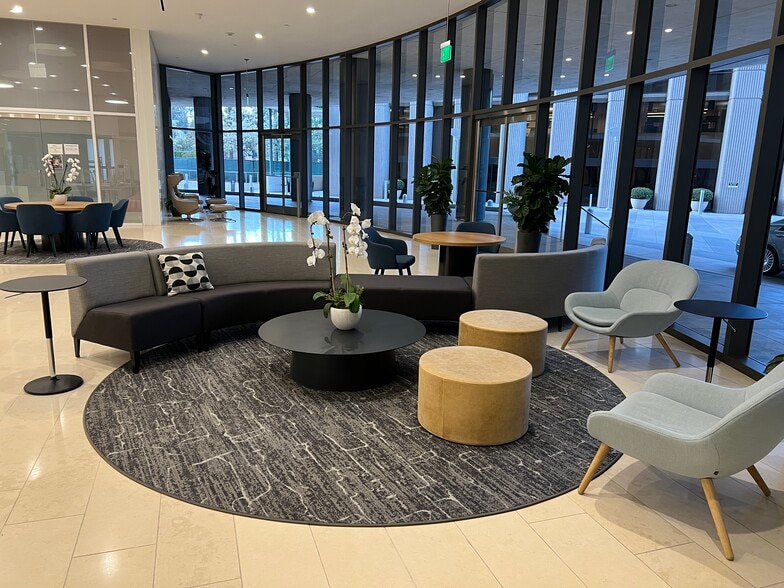 1840 Century Park E, Los Angeles, CA for lease - Lobby - Image 2 of 4