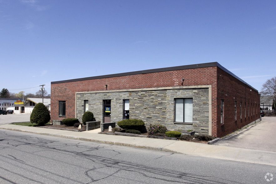 51 Diauto Dr, Randolph, MA for lease - Primary Photo - Image 1 of 7