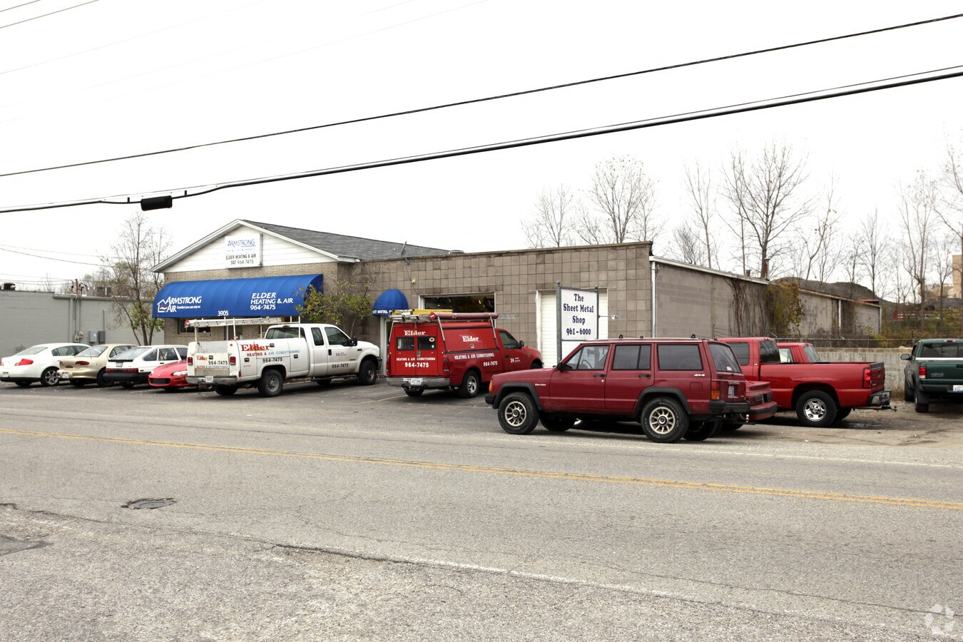 3905 Ln, Louisville, KY 40218