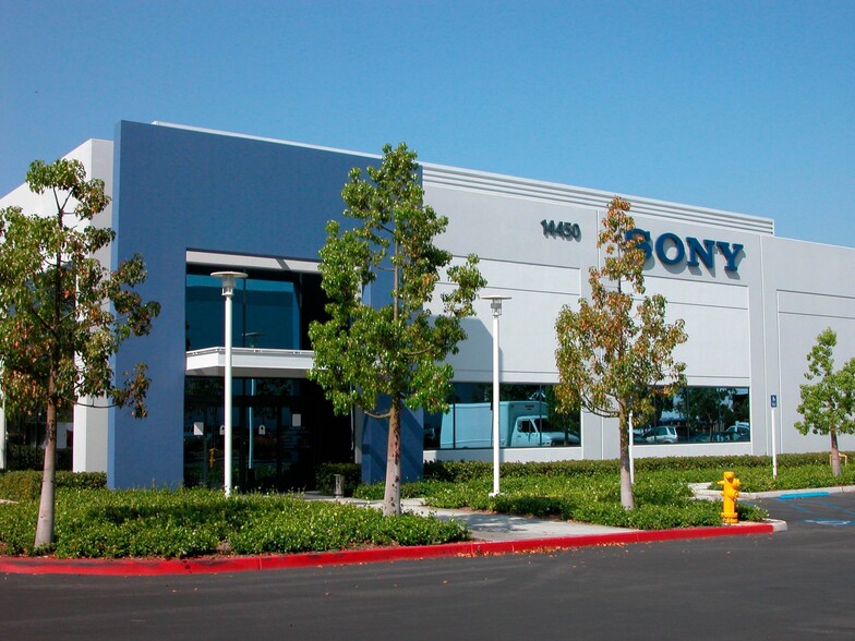 14440 Myford Rd, Irvine, CA for lease - Building Photo - Image 3 of 6