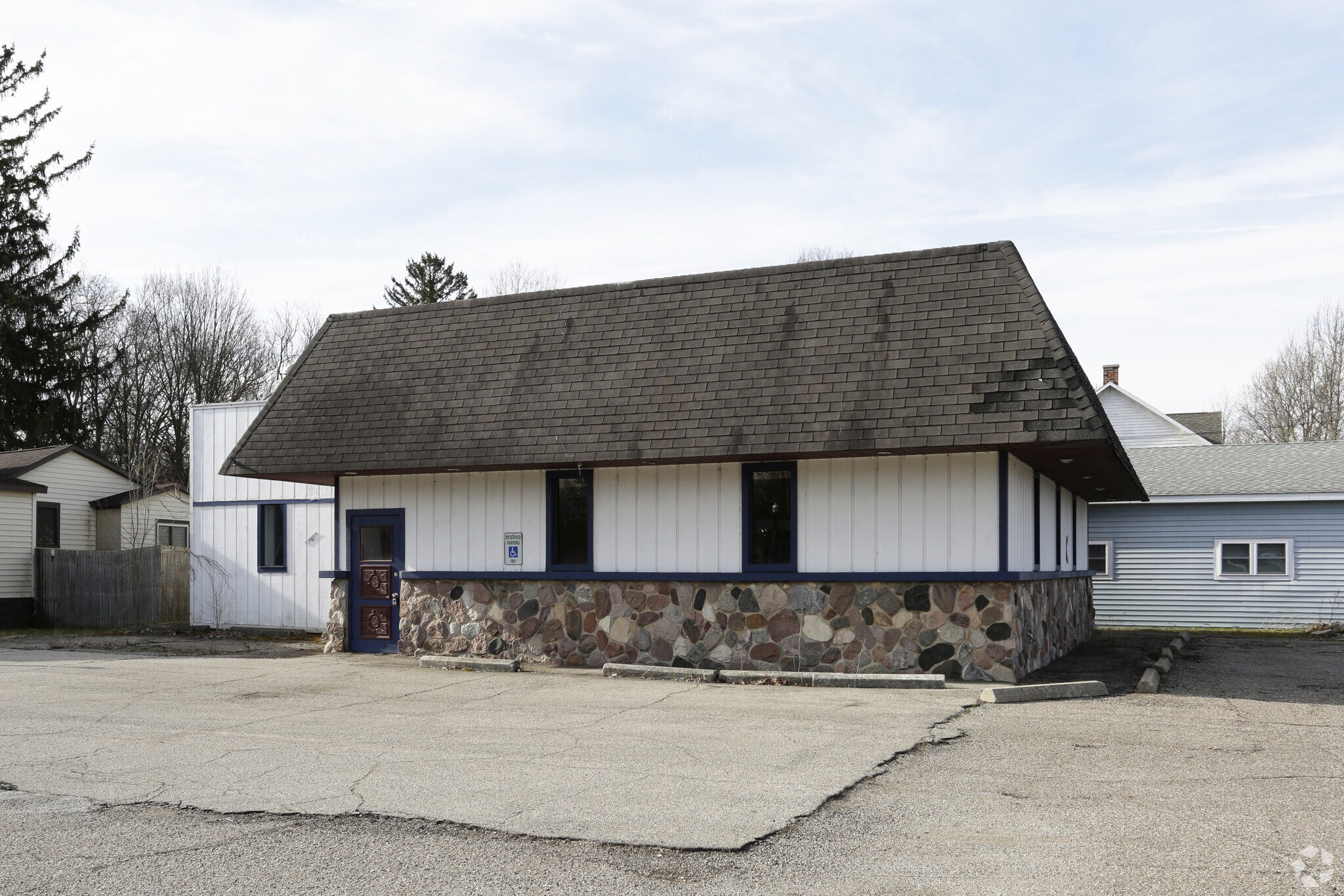 204 E Allegan St, Otsego, MI for sale Primary Photo- Image 1 of 1