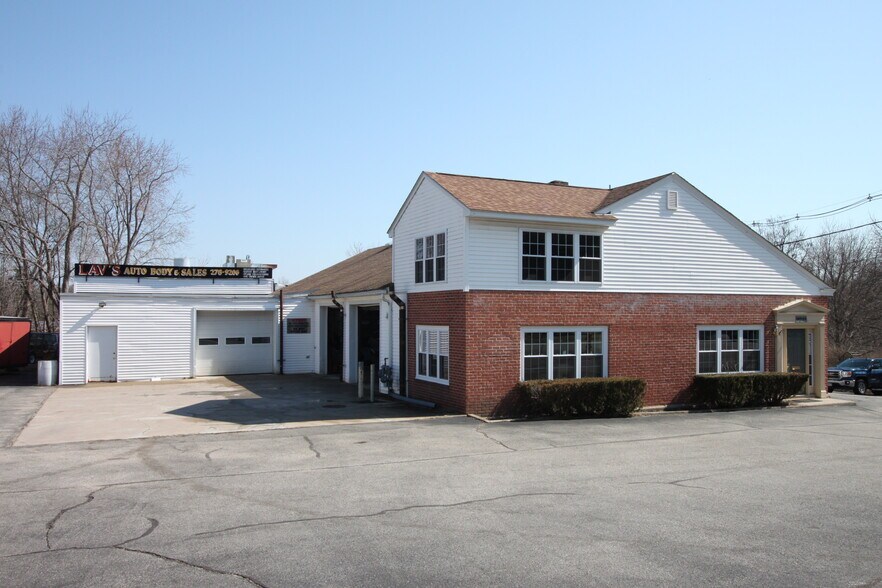 120 S Main St, Uxbridge, MA for sale - Building Photo - Image 1 of 1