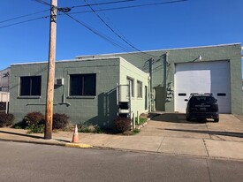 865 2nd Ave, Coraopolis PA - Warehouse