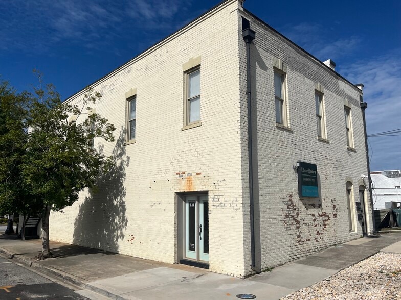 130 E Jones St, Fountain Inn, SC for lease - Building Photo - Image 1 of 9