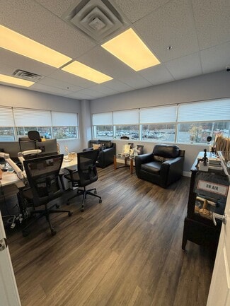 More details for 348 N US Hwy 9, Manalapan Township, NJ - Office for Lease