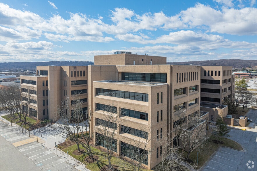 11311 McCormick Rd, Hunt Valley, MD for lease - Primary Photo - Image 1 of 10