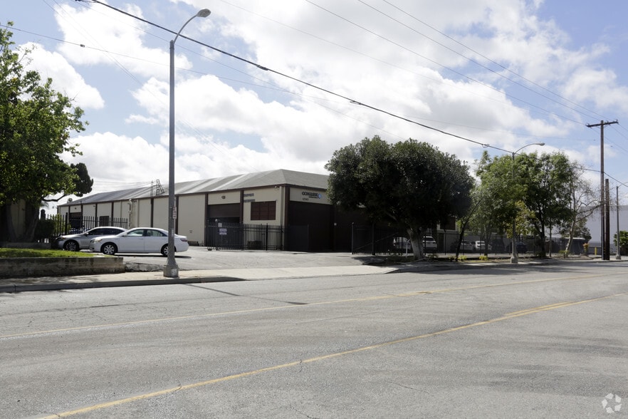 12740 Lakeland Rd, Santa Fe Springs, CA for lease - Primary Photo - Image 1 of 9