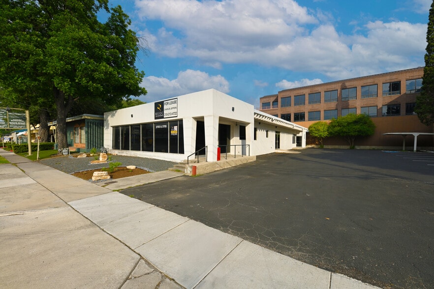 3703 Broadway St, San Antonio, TX for lease - Building Photo - Image 3 of 4